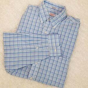 IZOD Long sleeve Button Down blue & white 16.5
